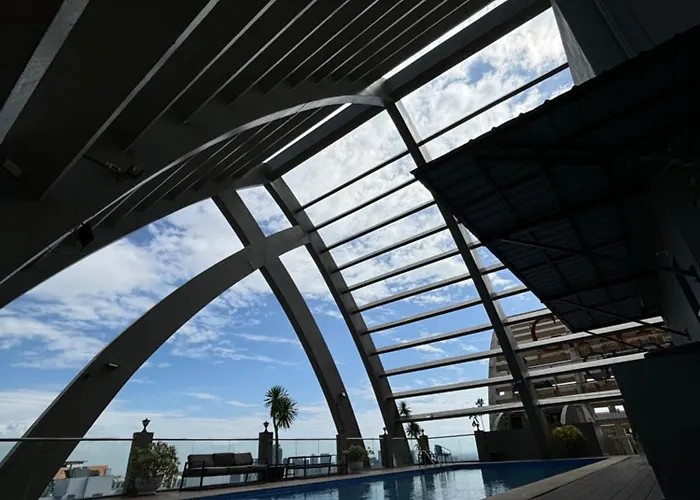 Apartment Trendy 3br Loft Along Edsa Manila